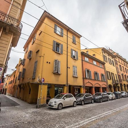 Ab Plus - Via Santo Stefano 74 Boloňa Exteriér fotografie