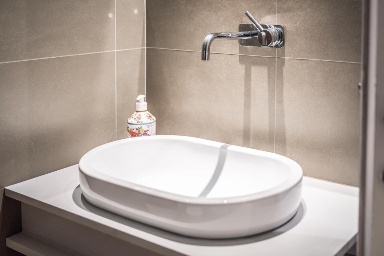 Ab Plus - Via Santo Stefano 74 Boloňa Exteriér fotografie